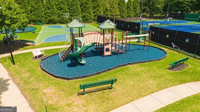 Building Photo - 310 Sugarberry Ln