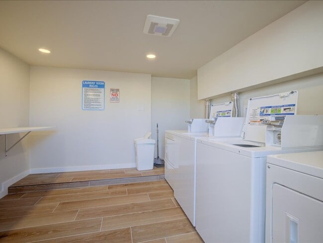 Building Photo - Cozy 2-Bedroom Home with Community Pool & Covered Parking