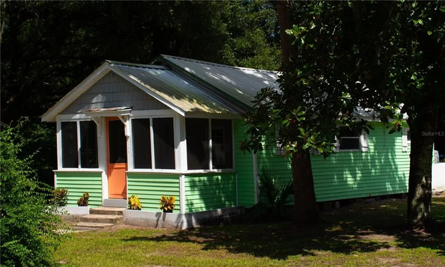 Building Photo - 1 Bed 1 Bath Home Pet Friendly Section 8 &...