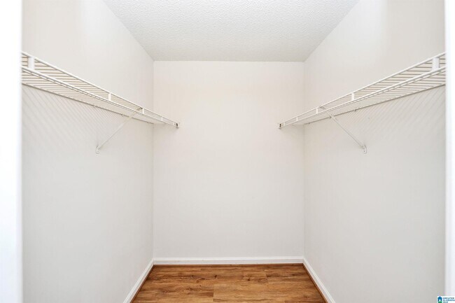 Building Photo - 3719 Gray Oaks Dr