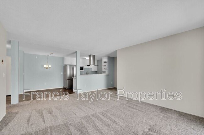 Building Photo - 6780 Friars Rd