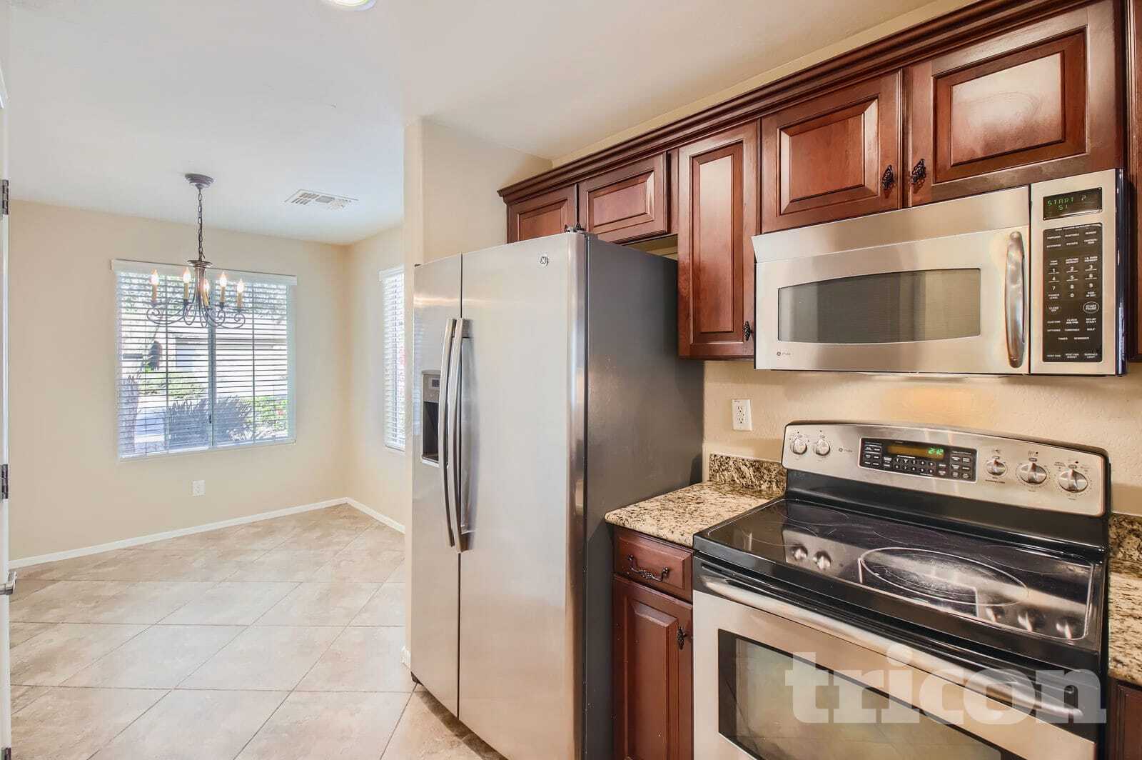 Building Photo - 41201 Bravo Dr