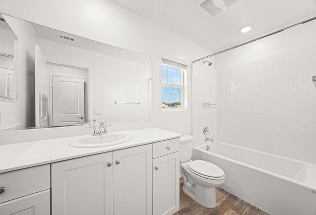 Building Photo - 35286 Sorenstam Dr