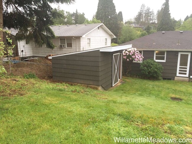 Building Photo - Amazing 4 Bedrooms, 2 Bathrooms, House in ...