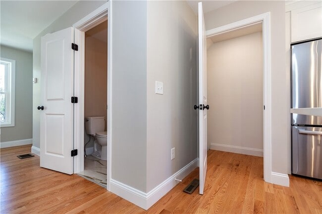 Building Photo - 81 Cadora Ave