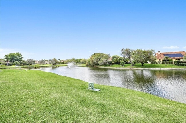Building Photo - 10323 Hidden Springs Ct
