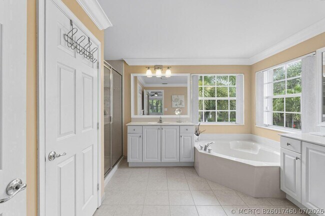 Building Photo - 8492 Breezy Oak Way