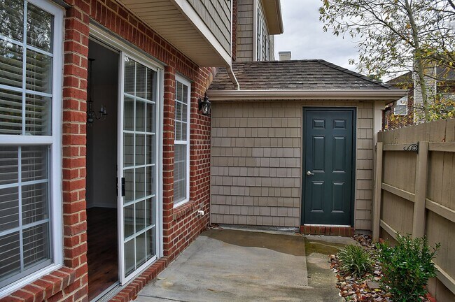 Building Photo - FOR RENT - VIRGINIA BEACH