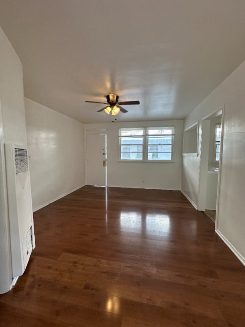 Building Photo - 1737 N Sycamore Ave