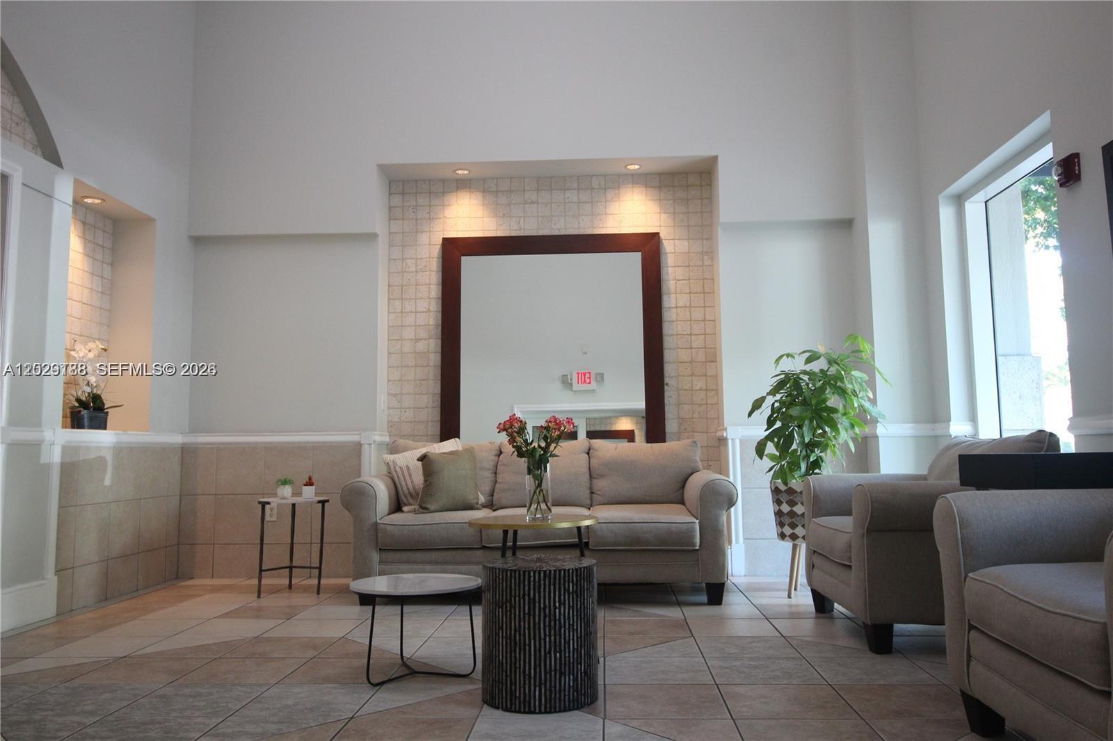 Building Photo - 50 Menores Ave