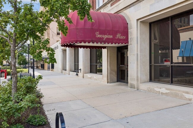Building Photo - 139 N 11th St
