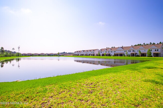 Building Photo - 10377 Benson Lake Dr