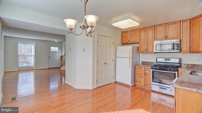 Building Photo - 6109 Jenlar Dr