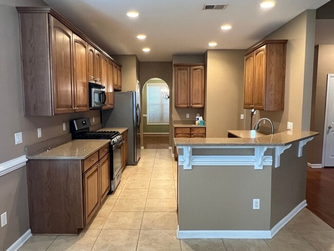 Building Photo - Nice Home in Pinecrest!