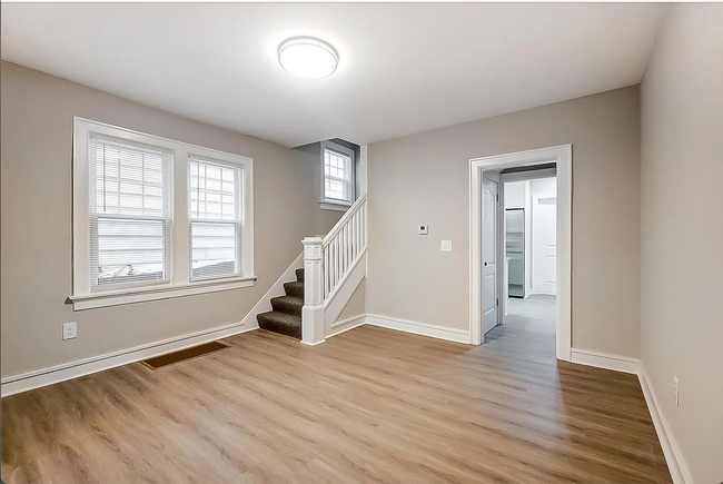 Building Photo - 99 N Harris Ave