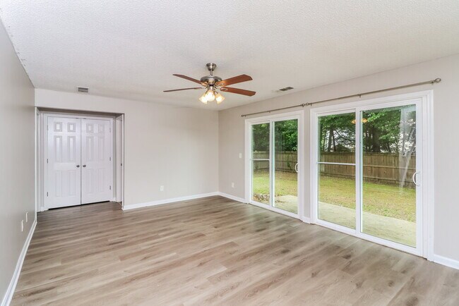 Building Photo - 387 Darter Run NW