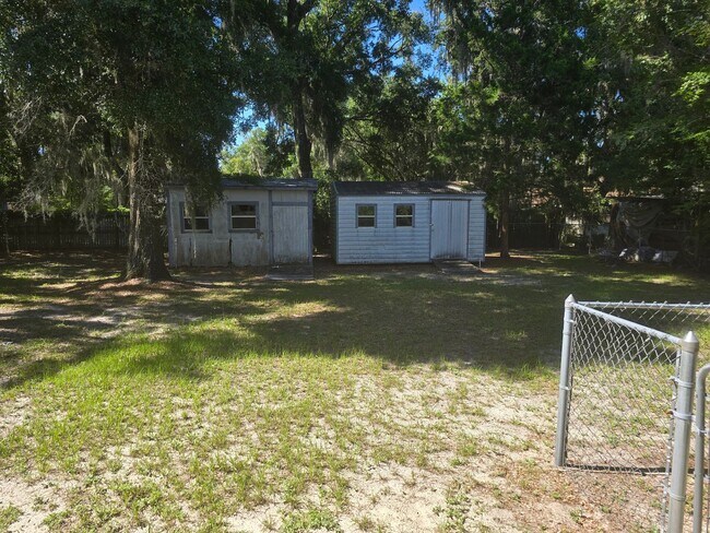 Building Photo - 6853 Grove Rd