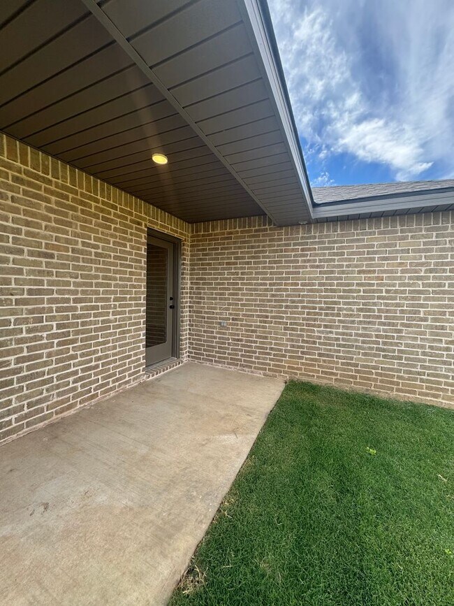 Building Photo - Brand New Construction 3/2/2 in Homestead!!!