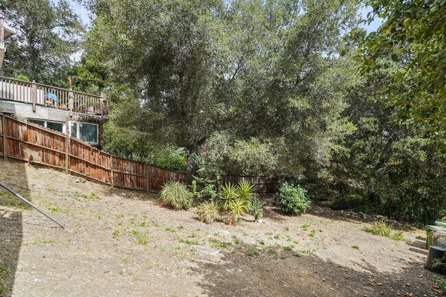 Building Photo - 3815 Delmont Ave