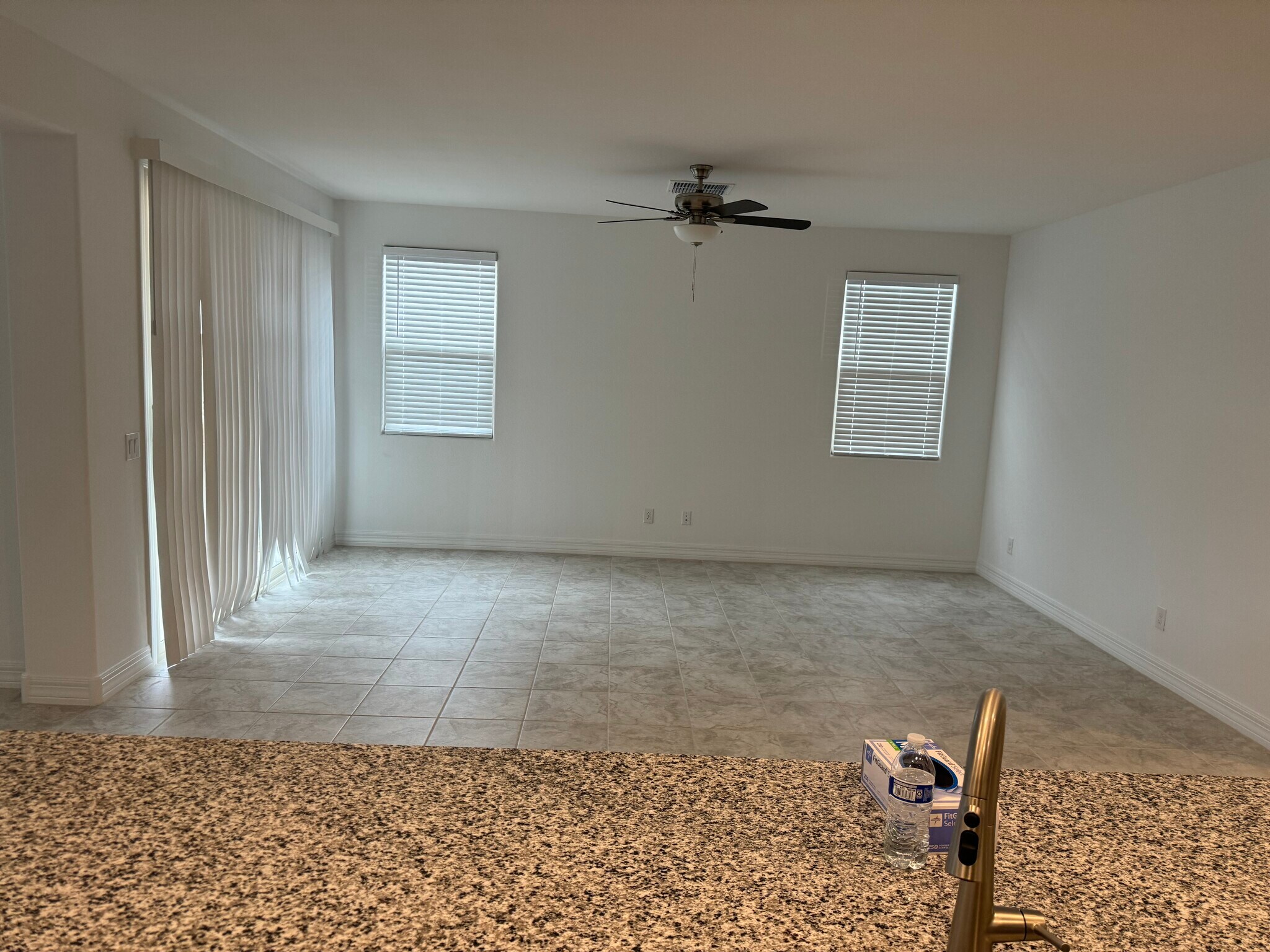 Building Photo - 8758 W Medlock Dr