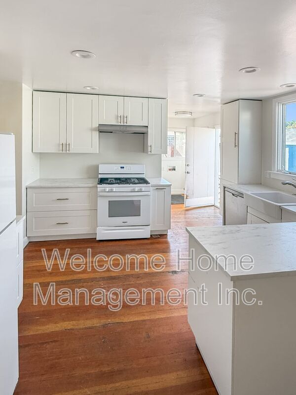 Building Photo - 184 Farrelly Dr