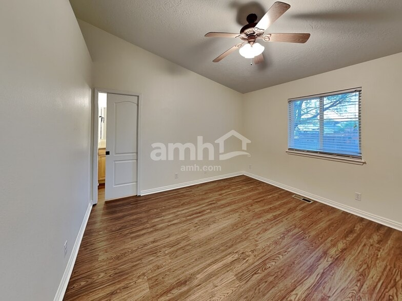 Building Photo - 1845 N Pingo Ave