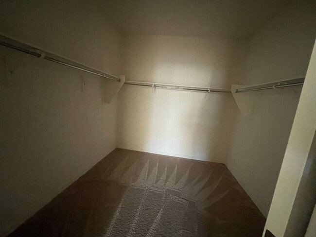 Building Photo - 2395 E Santa Ynez Dr