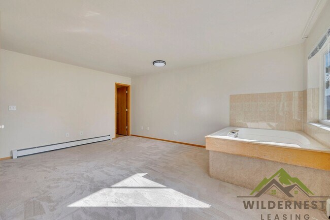 Building Photo - 749 Lagoon Dr