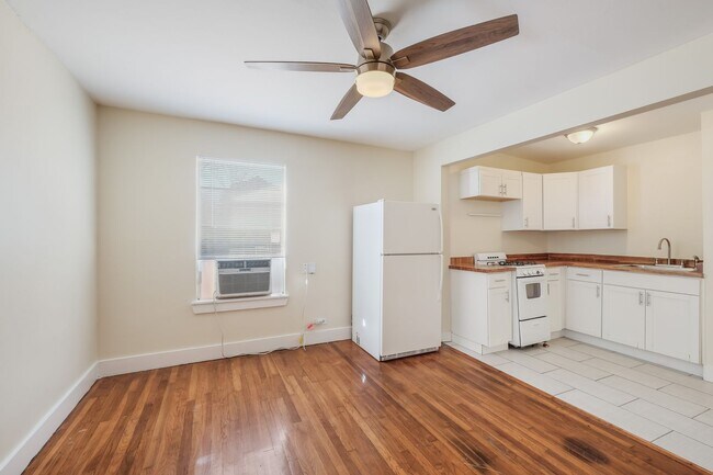 Building Photo - 1/1 Hidden Gem near Pearl