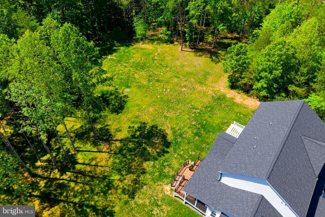 Building Photo - 301 Kingdom Dr