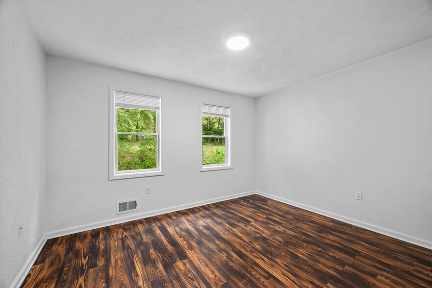 Building Photo - 1304 Breed St