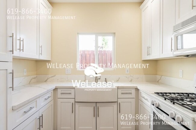 Building Photo - 2123 Ocean View Blvd