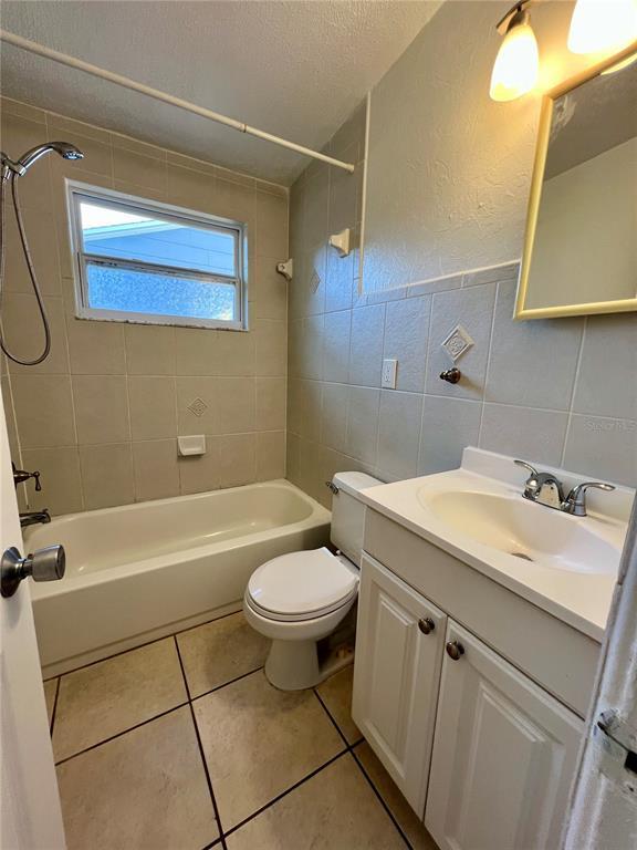 Building Photo - 860 49th Ave N