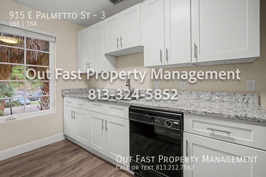 Building Photo - 915 E Palmetto St