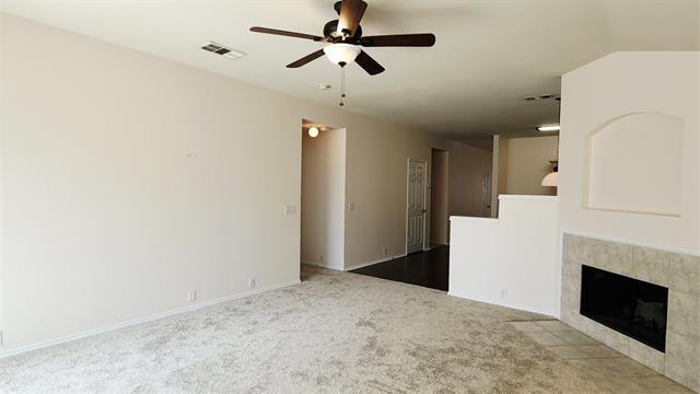 Building Photo - 3003 Elderberry Dr