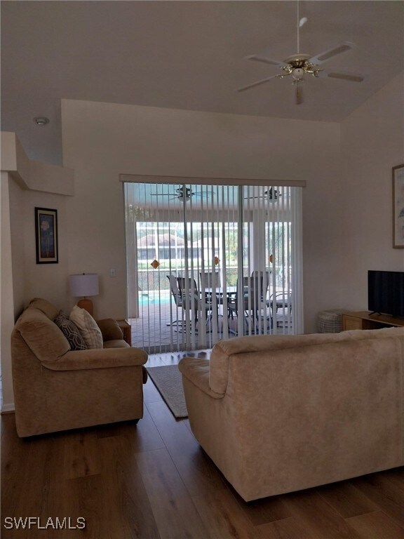 Building Photo - 449 Dundee Ct