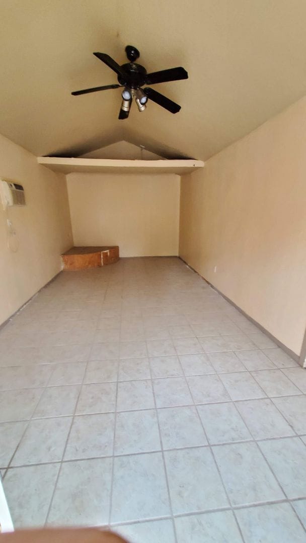 Building Photo - 304 Calle Al Rumbo