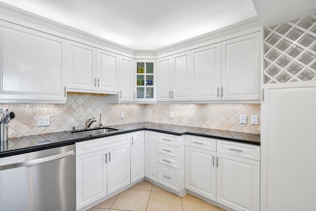 Building Photo - 400 Ocean Trail Way
