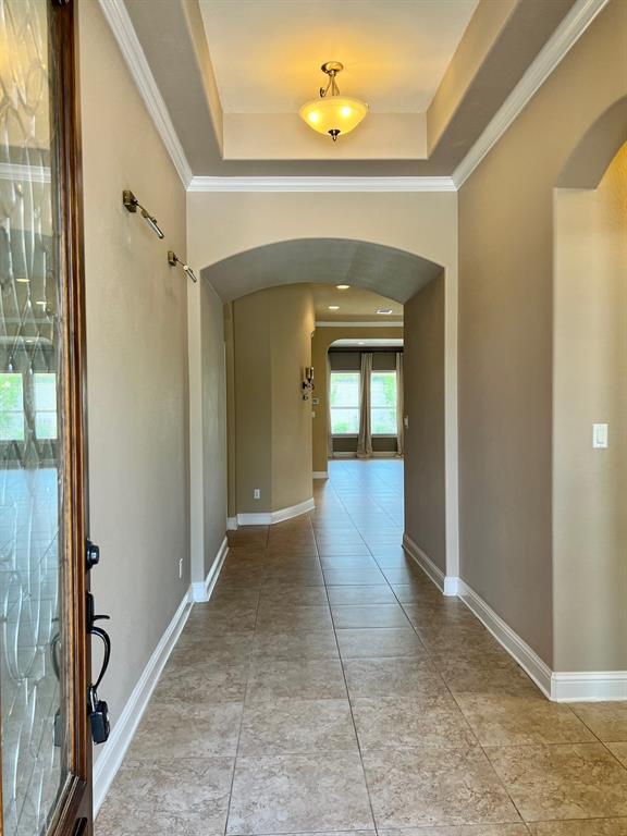 Building Photo - 8712 Vantage Point Dr