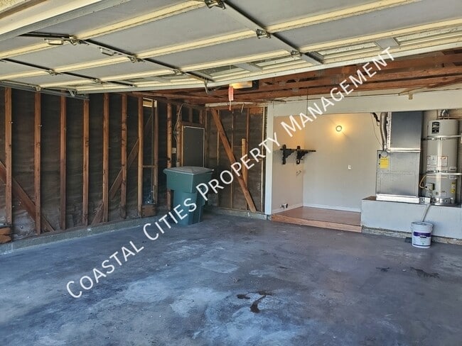 Building Photo - 12675 Verdugo Ave