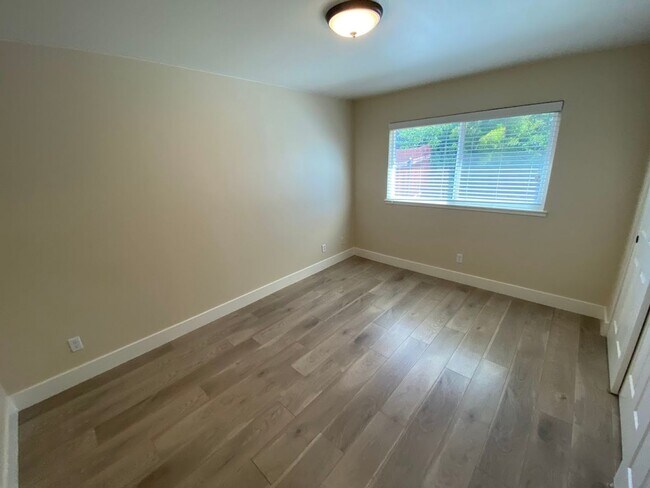 Building Photo - 4013 Andedon Cir