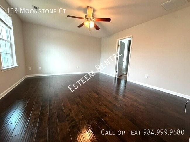 Building Photo - 103 Moonstone Ct