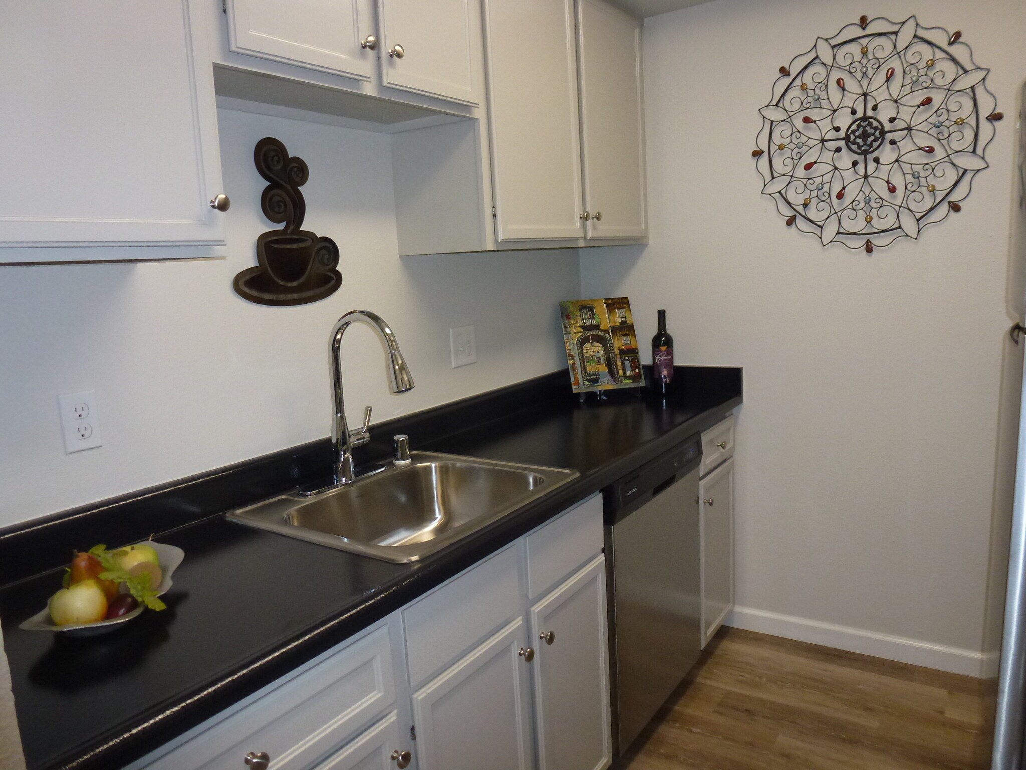 Kitchen Sink - 9523 NE 180th St