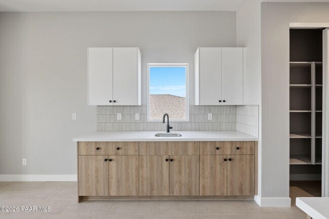 Building Photo - 1338 Rockwood Dr