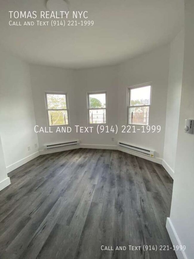 Building Photo - 25 Riverview Pl