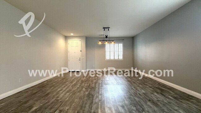 Building Photo - 8440 Hoover Ct