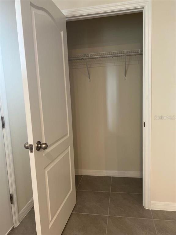 Building Photo - 1800 Red Canyon Dr