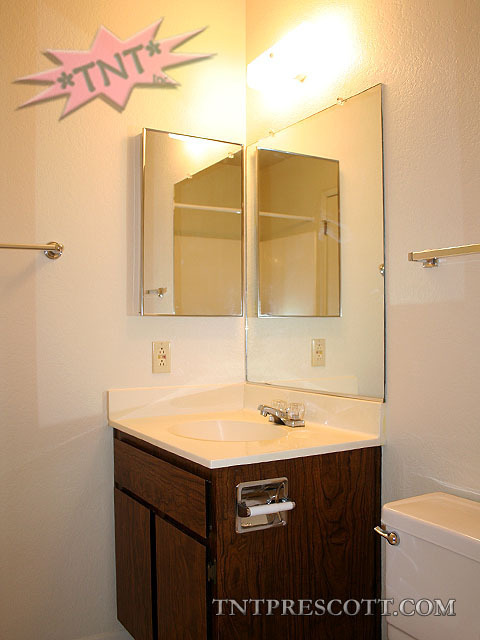 Building Photo - Condo in Montana Villas HOA ~ HOLD