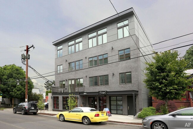 Building Photo - 2919 SE Division St