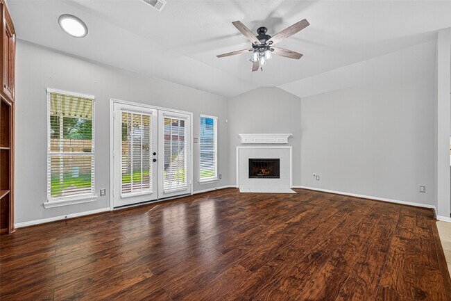 Building Photo - 18407 Maple Mill Dr